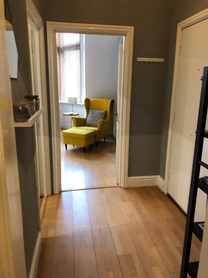 Stylish Apartment With Secure Parking Close To City 切斯特 外观 照片